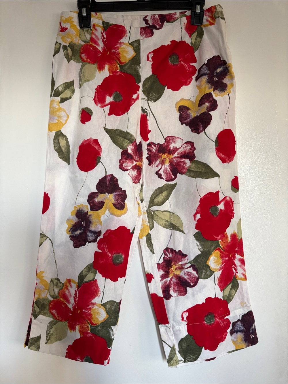 Newport News White Cotton Pants with Red and Olive Floral Accents 12